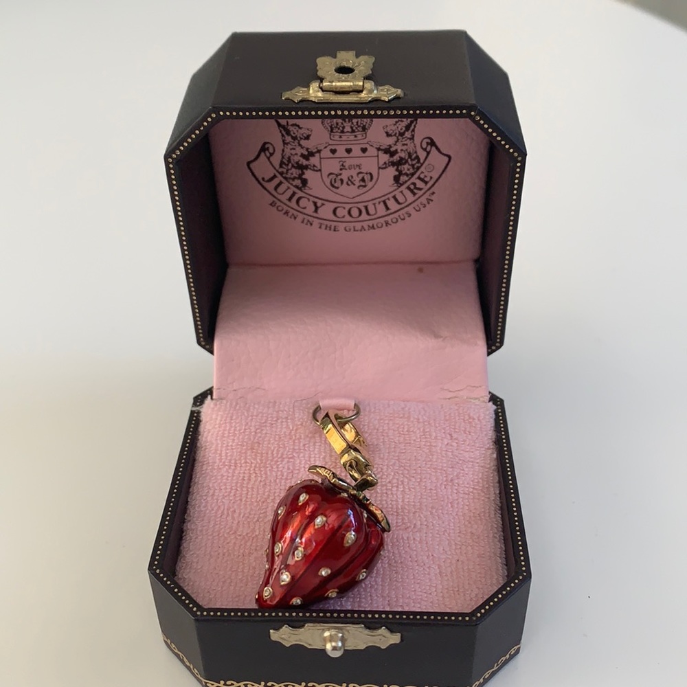 Juicy Couture strawberry charm🍓